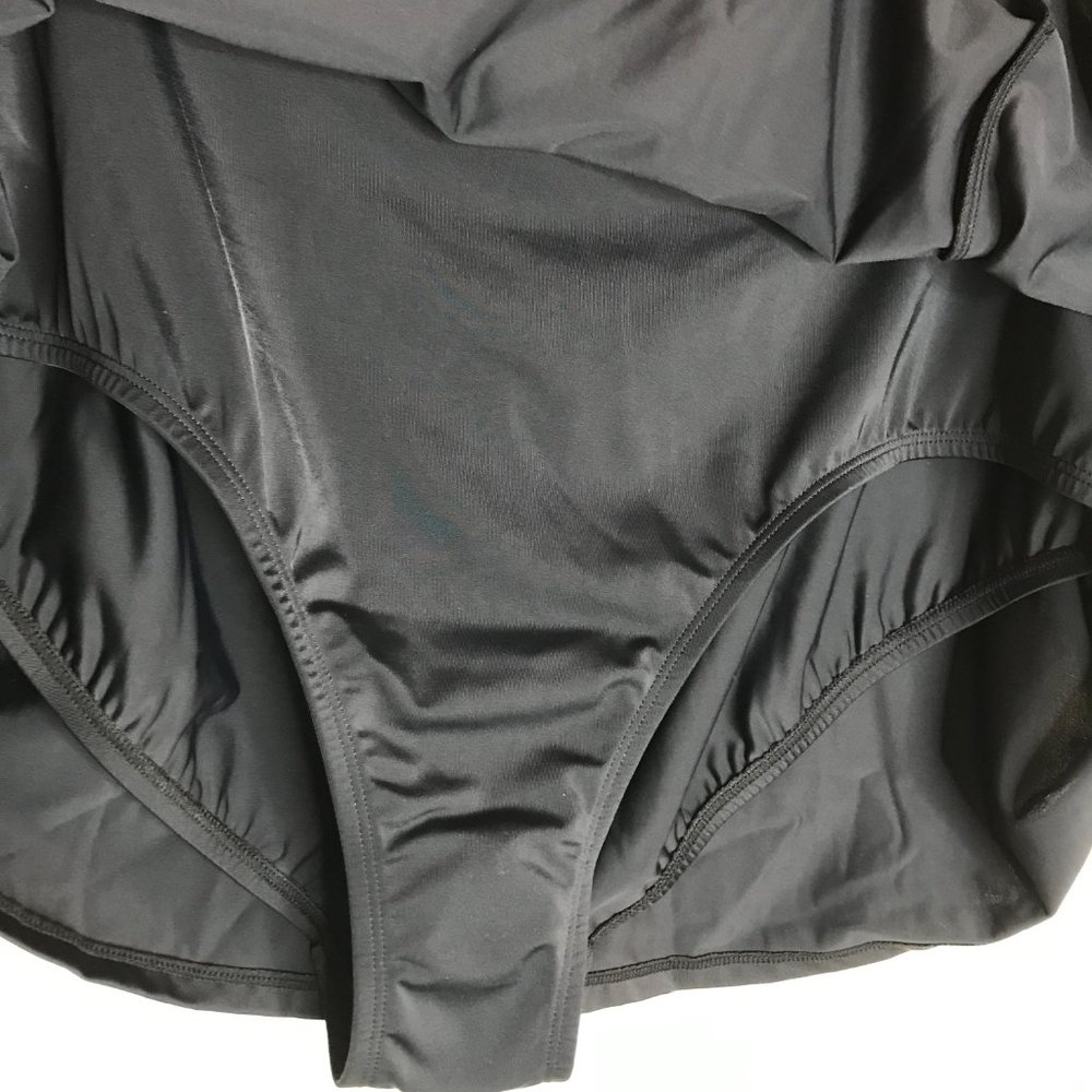 NWT Bal Harbour Women's Tummy Control Side Slit Swim Skirt Black ~ Size 2X - Picture 3 of 5